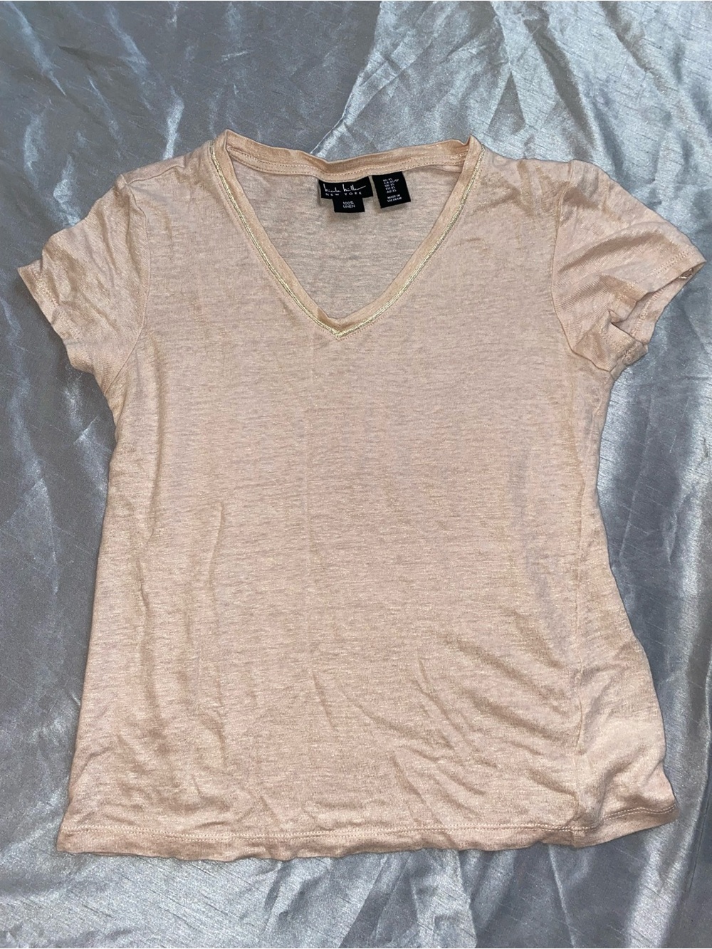 Nicole Miller Peach V-Neck Short Sleeve Tee